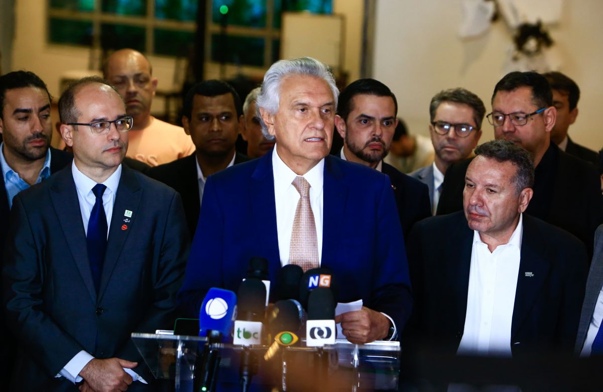 Caiado culpa Lula por tarifaço dos EUA: “Esconde a crise e provoca os americanos por interesse eleitoral”